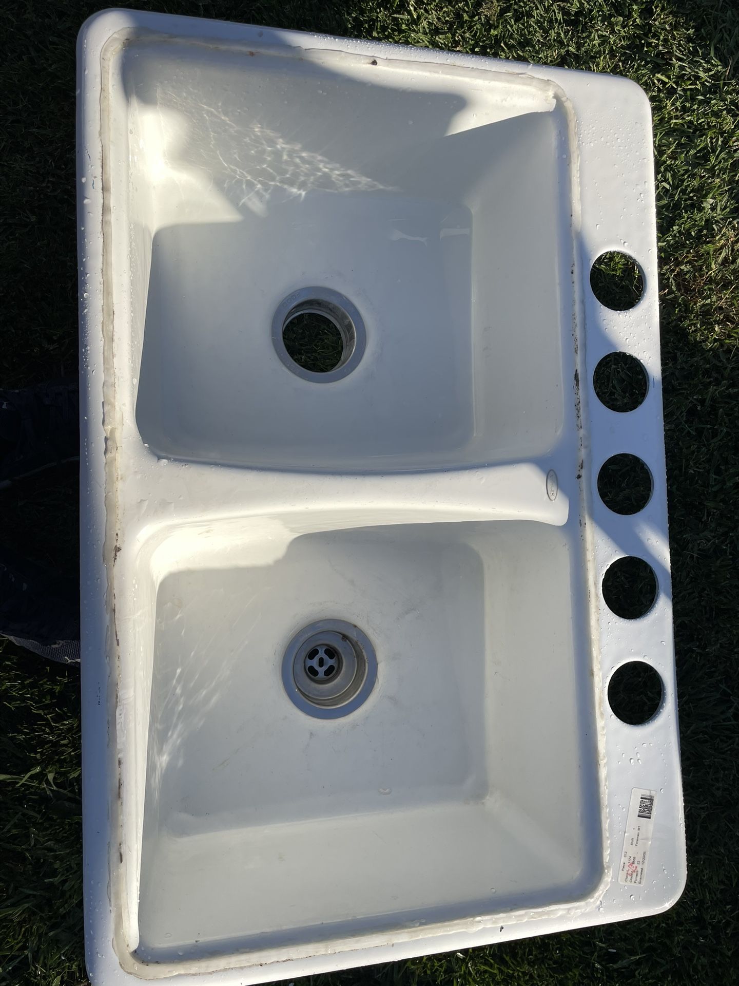 Kohler Sink (porcelain)