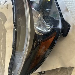 2012-2014 Honda CRV Black Halogen RH Passenger Side Headlight Assembly OEM