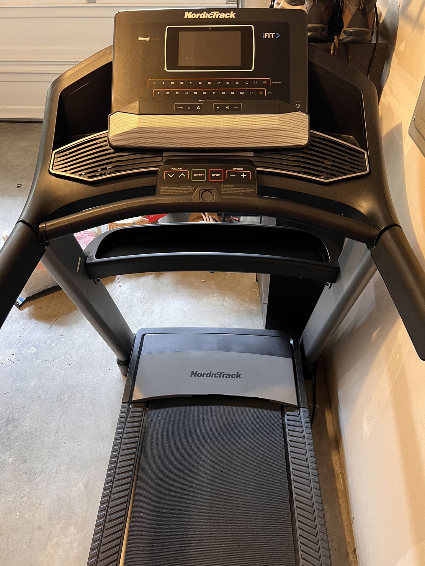 NordicTrack Foldable Treadmill | Elite 900