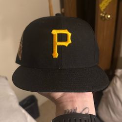 Pirates New Era Fitted 1/4