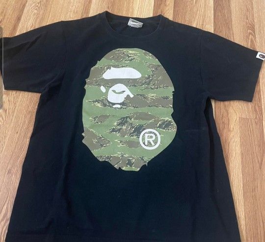 BAPE Tshirt
