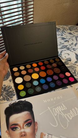 Morphe x James Charles Makeup Palette