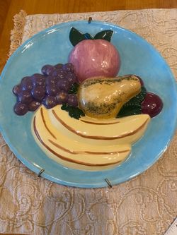 Southwest 11 inch ceramic 3 d fruit wall art hanging with hanger on back. Vintage. Cottage/ country