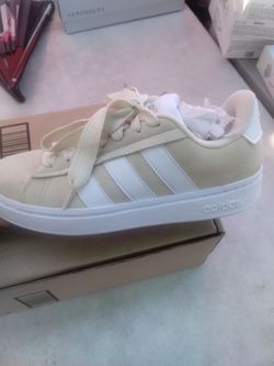 Adidas grand court alpha 0