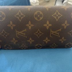 Louis  Vution card holder