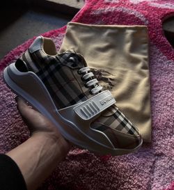 Burberry Shoes Size 11