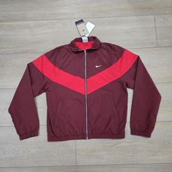 Nike Windrunner Loose UV Woven Full-Zip Jacket Red FV6304-629 Women's Size Small
