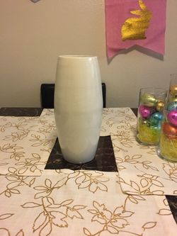 White flower base