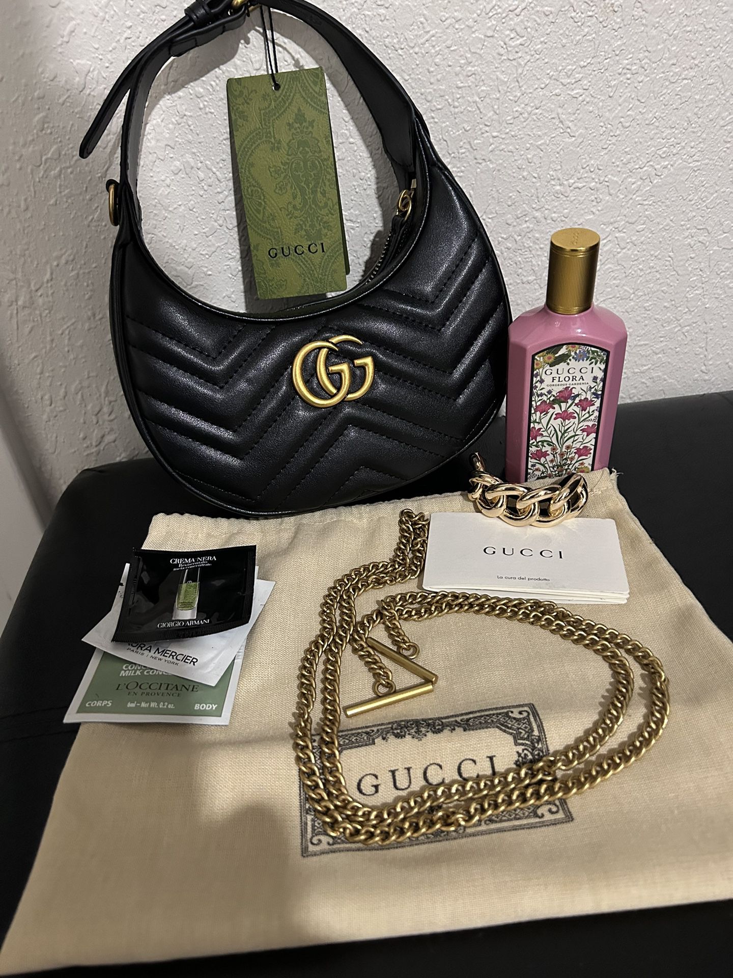Luxury Handbag With Chain