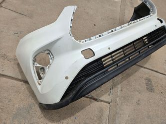 Toyota highlander front bumper oem