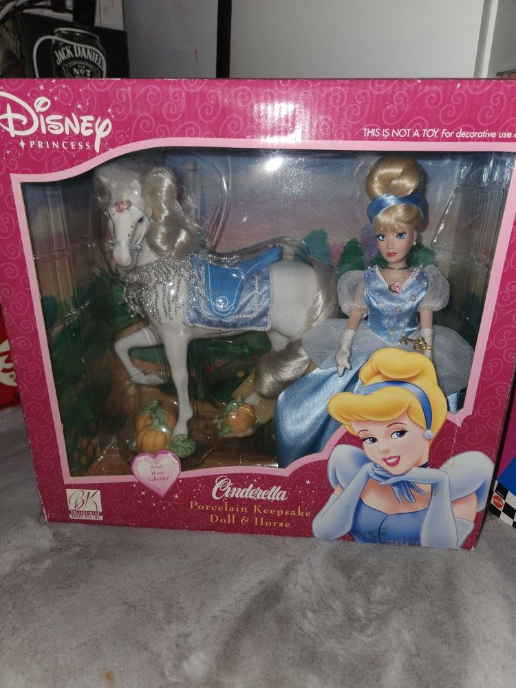 Disney Princess Cinderella Porclean Keepsake