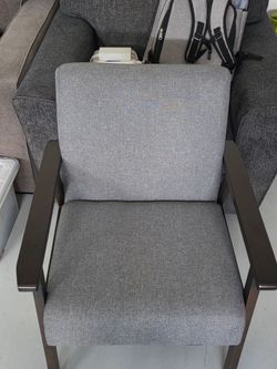 Beautiful chair lightly used