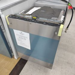$469(MSRP$949) GE Dishwasher With Stainless Steel Interior and Sanitize Cycle