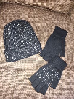 Beanie hat w/matching fingerless gloves