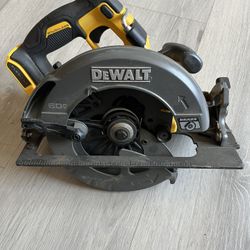 DEWALT FLEXVOLT 60V MAX Cordless Brushless 7-1/4 in. Wormdrive Style Circular Saw (Tool Only)