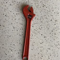 Wrench 