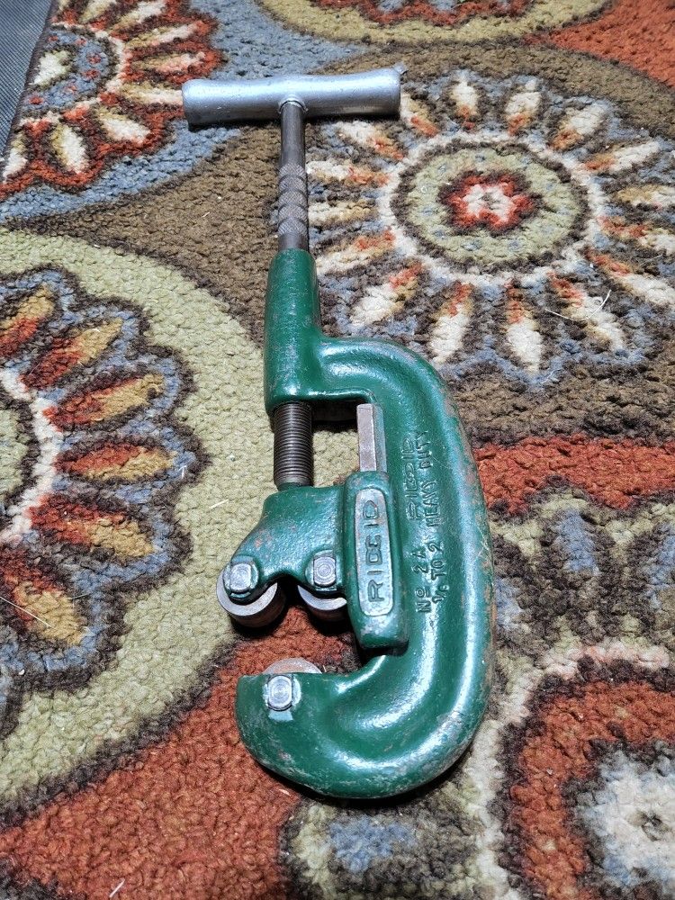 Pipe Cutting tool