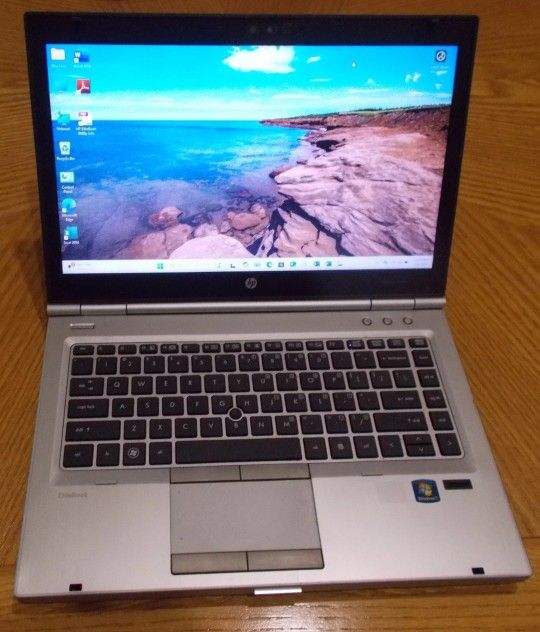 ℍℙ 𝔼𝕝𝕚𝕥𝕖𝕓𝕠𝕠𝕜 𝟠𝟜𝟞𝟘𝕡 𝕀𝕟𝕥𝕖𝕝 𝕚𝟝, 𝟛.𝟚𝔾ℍ𝕫 𝟝𝟘𝟘𝕘𝕓, 𝔹𝕝𝕦𝕖𝕥𝕠𝕠𝕥𝕙, 𝕌𝕊𝔹 𝟛.𝟘, 𝕃𝕒𝕡𝕥𝕠𝕡 ℙℂ 𝕨/𝕎𝕚𝕗𝕚 & 𝕎𝕖𝕓𝕔𝕒𝕞