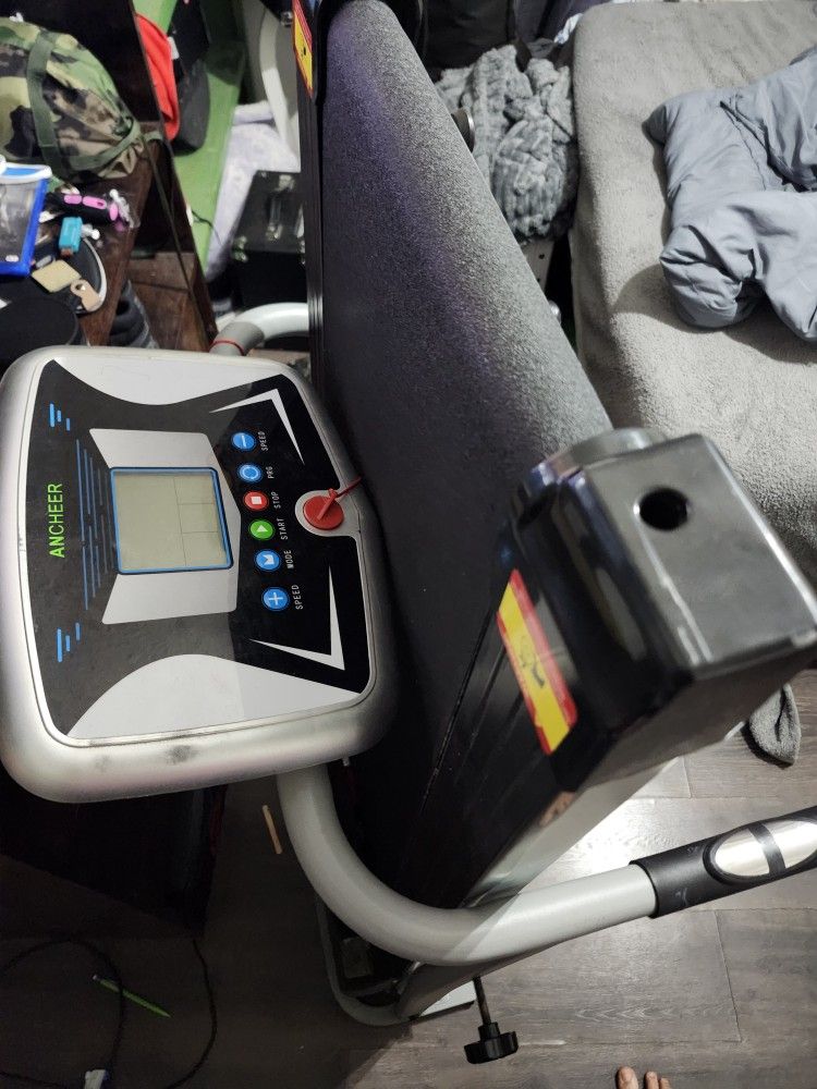 Compact ANCHEER Treadmill. Great Condition, Works...