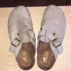 Tan Clogs (Birkenstock Dupes)