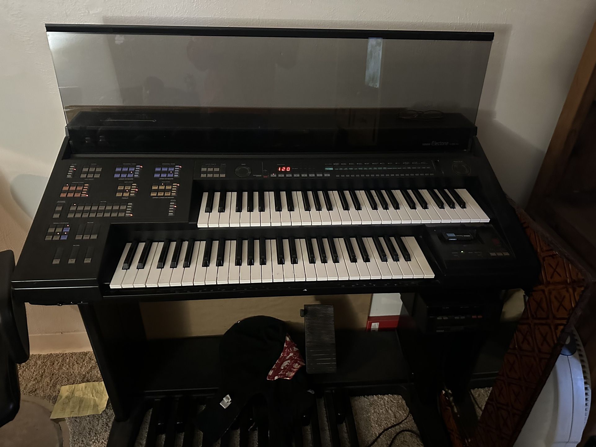 Yamaha Piano.