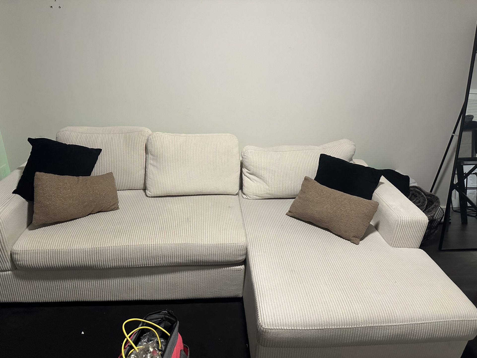Sofa - Couch