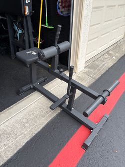 Titan seated calf raise machine