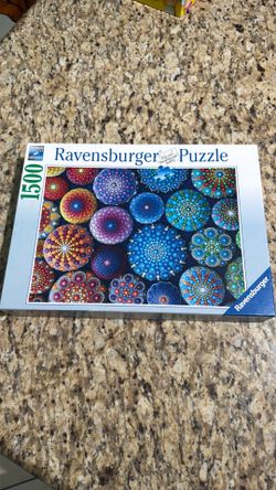 Ravensburger 1500-piece puzzle. 80x60 cm
