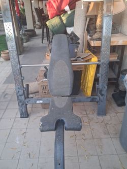 Weight bench