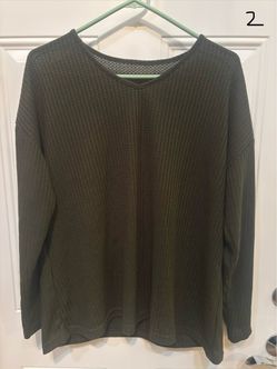 Women’s Plus Size Long Sleeve Top-Size 1XL