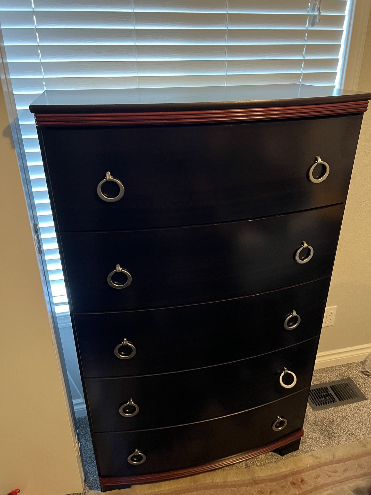 Black Chest With 5 Drawers