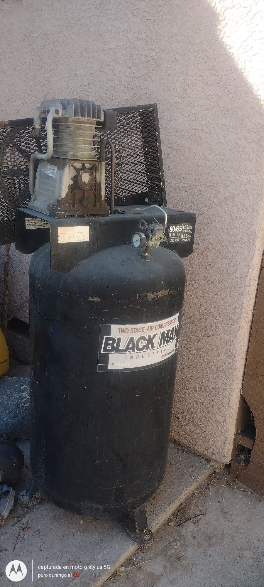 Black And Decker Air Station 120v Air Compressor for Sale in Las Vegas, NV  - OfferUp