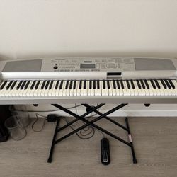 Flexible on price – message me! Yamaha Portable Grand DGX-500 Keyboard