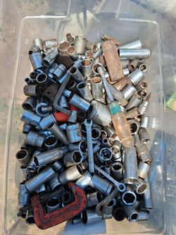 Sockets, miscellaneous tools