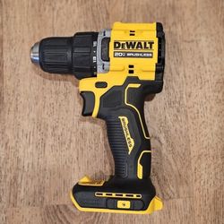 New Dewalt ATOMIC 20V MAX Brushless 1/2 in. Drill/Driver (DCD794B)