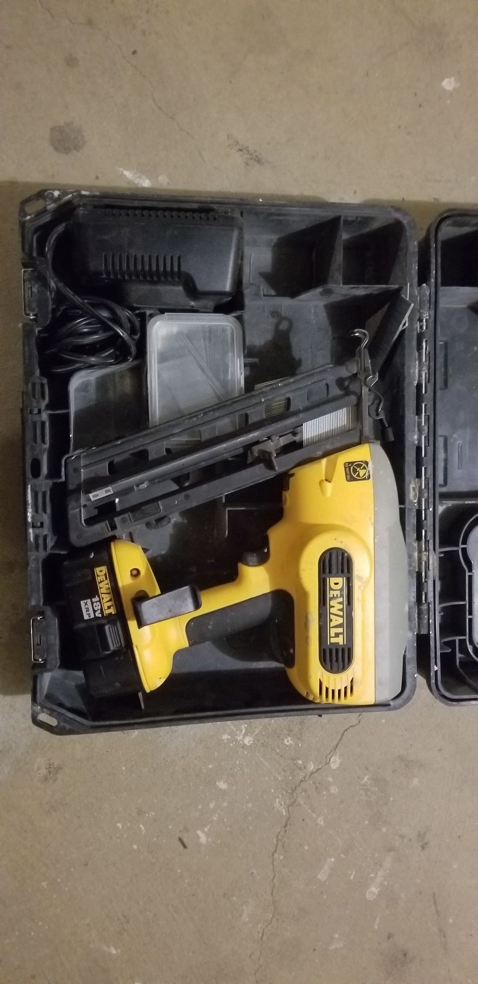 Dewalt finish gun