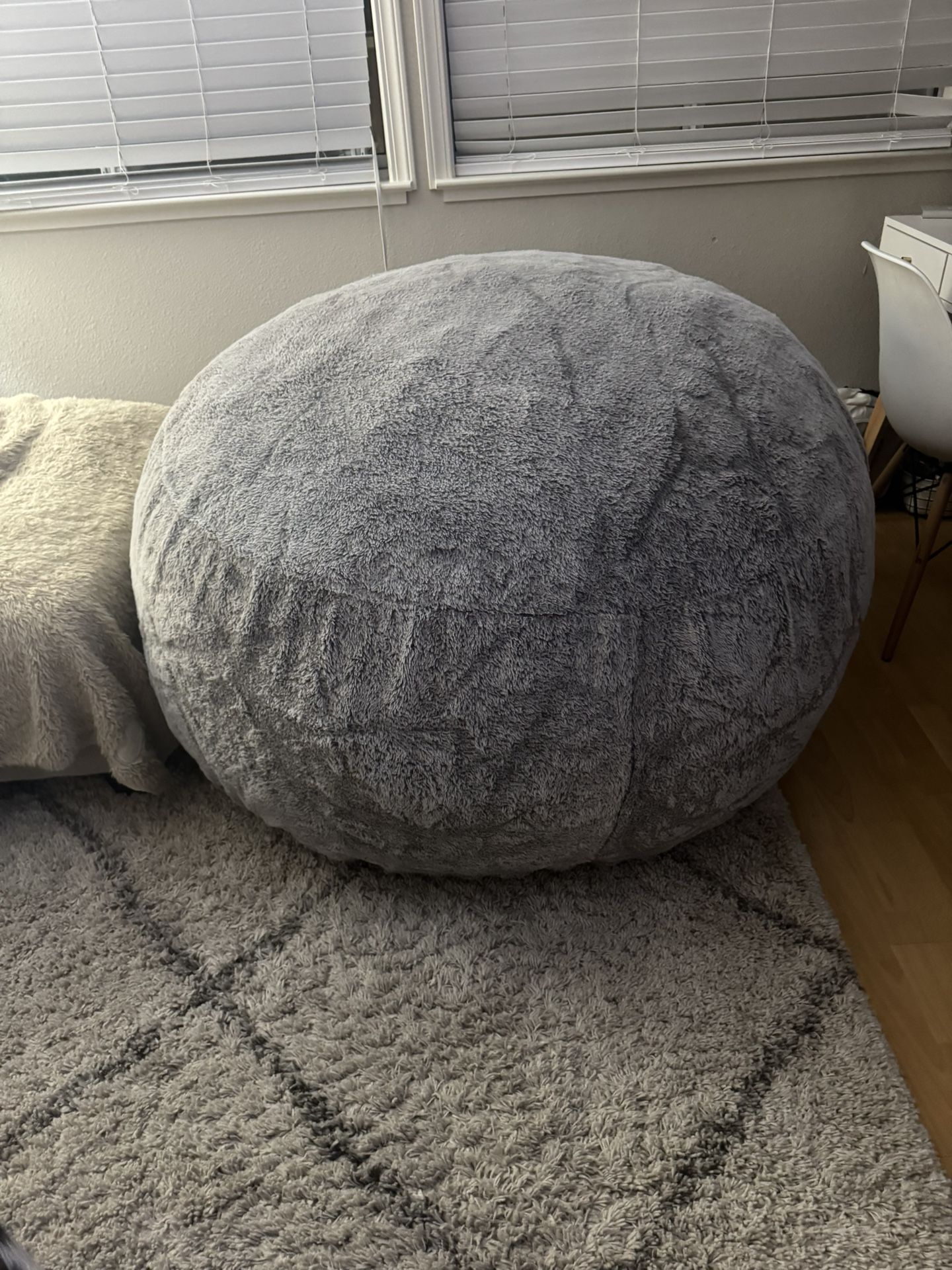Giant Gray Bean Bag Chair – Super Comfy! $40