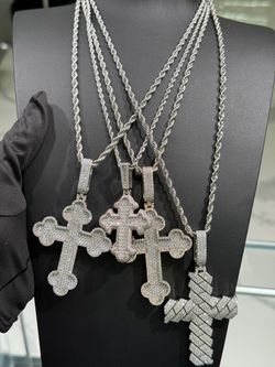 VVS Moissanite Cross Pendant Set PASS DIAMOND TESTER