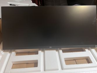 LG Ultrawide Monitor 32**