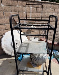 Black Metal 3-Tier Shelving Rack