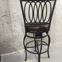 Bar stool