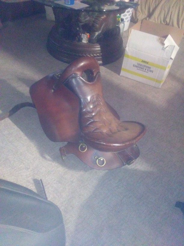 Custom Saddle