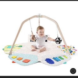 Lovevery Play Gym With Sensory Strands