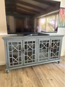 Cabinet with glass doors