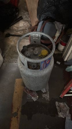 Gas