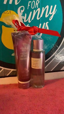 Victoria secret set $20