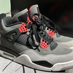 Nike Air Jordan 4 Retros (Men’s Size 10)