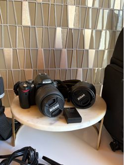 Nikon D60 Digital camera includes Lowepro camera bag.  2008 like new