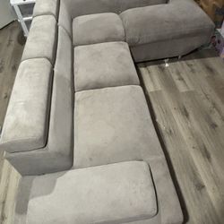 L Shaped Pull Out Couch 
