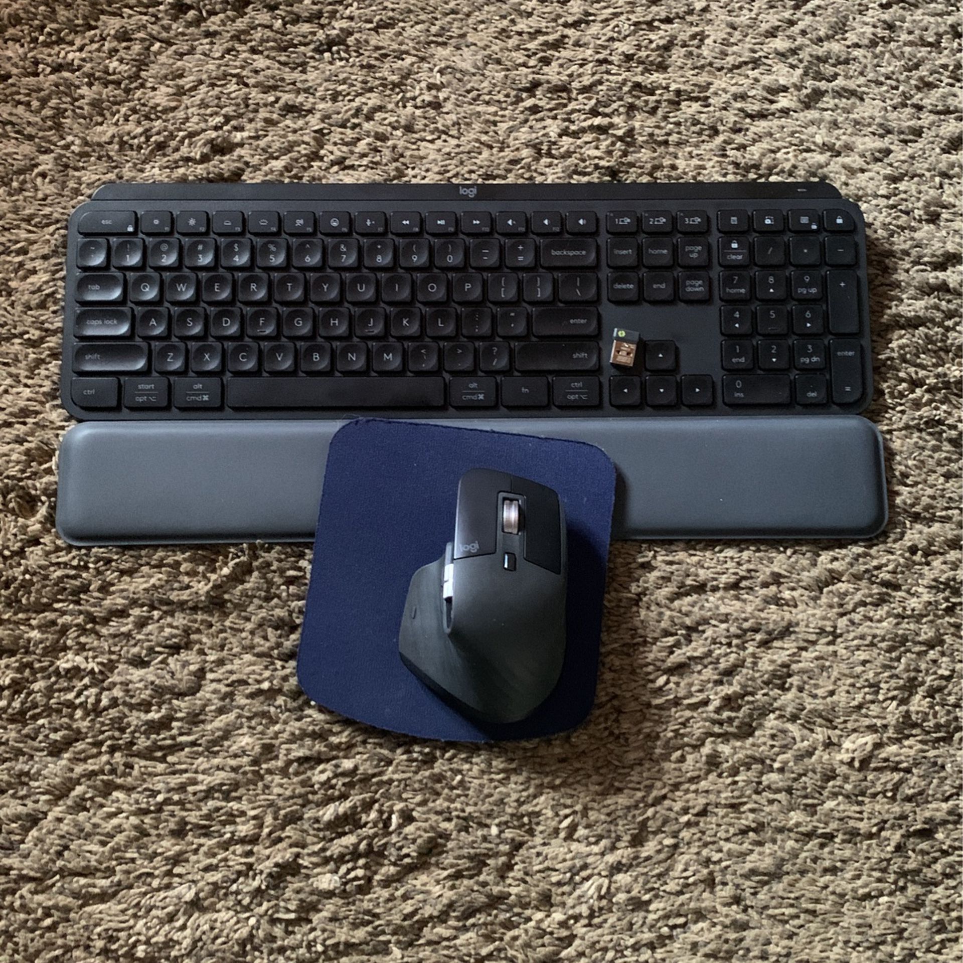 Logitech MX Combo Wireless Gamer Mouse & Keyboard 